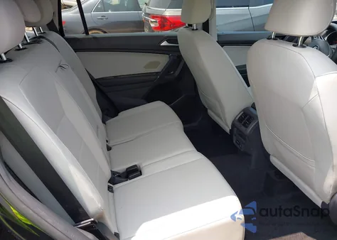 2020 Volkswagen Tiguan 2.0T Se/2.0T Se R-Line Black/2.0T Sel from USA, damaged, VIN 3VV2B7AX3LM078640